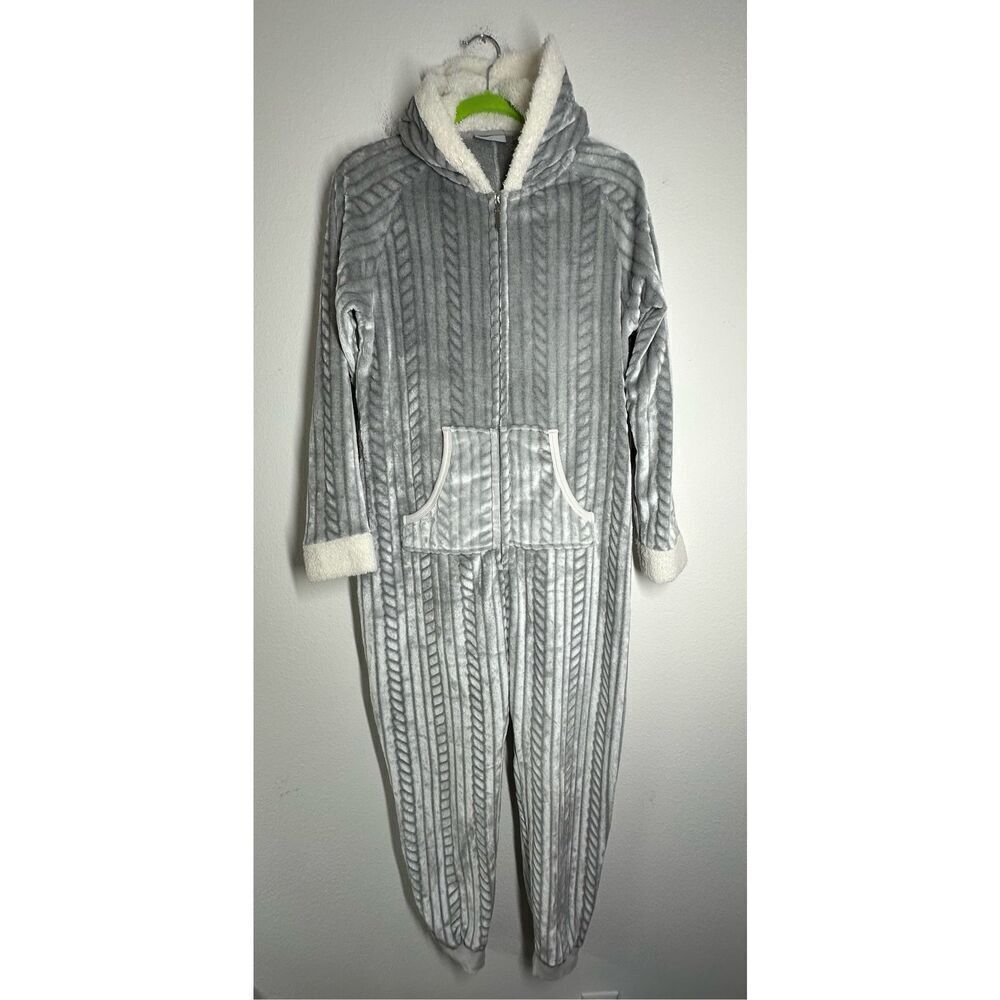 Maddison Luxury Women’s Plush Fleece One Piece Pajama Gray Faux Fur Trim Size L
